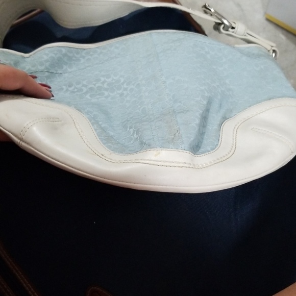 Coach - Picture 4 of 6